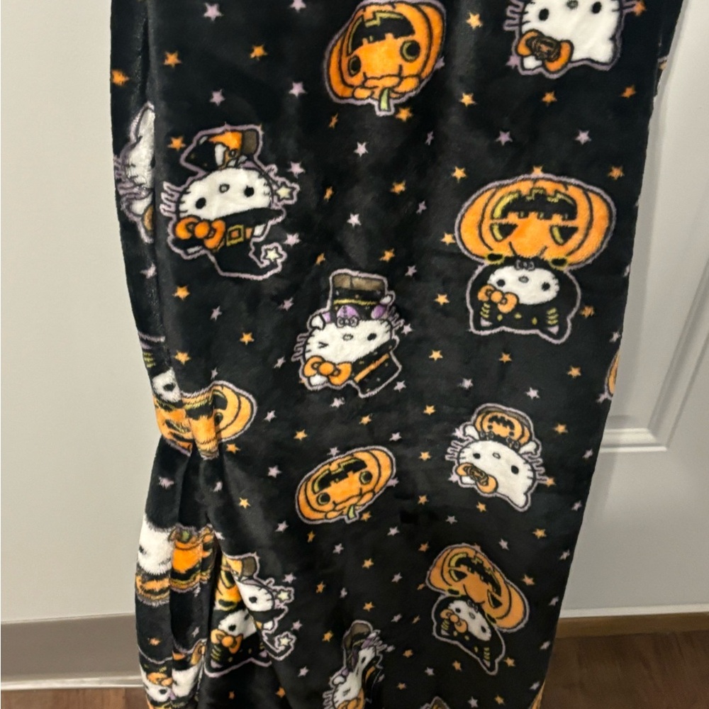 Hello Kitty Halloween Blanket - Black and Orange
